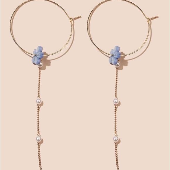 💖 2/$30 Big thin hoop flower & pearls Y2K tassel dainty lightweight earrings - Picture 5 of 10